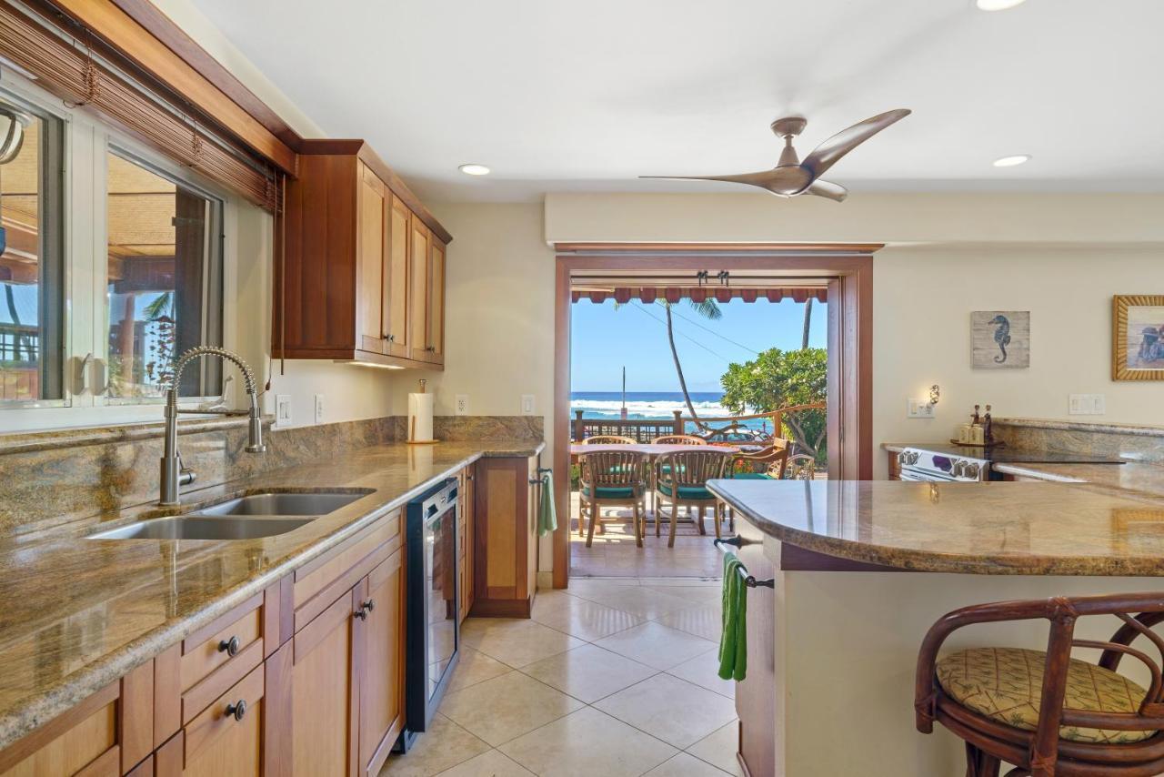 Seaspray Oceanview Apartment Kailua-Kona Exterior photo
