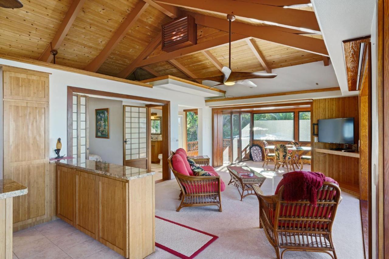 Seaspray Oceanview Apartment Kailua-Kona Exterior photo